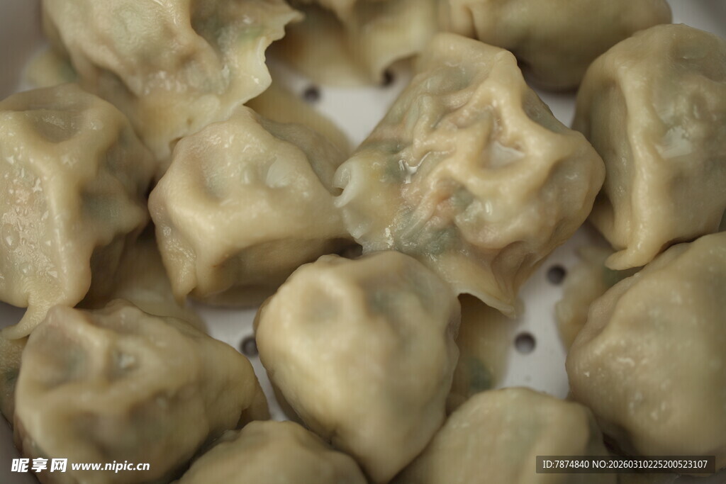 手工制作的美味饺子