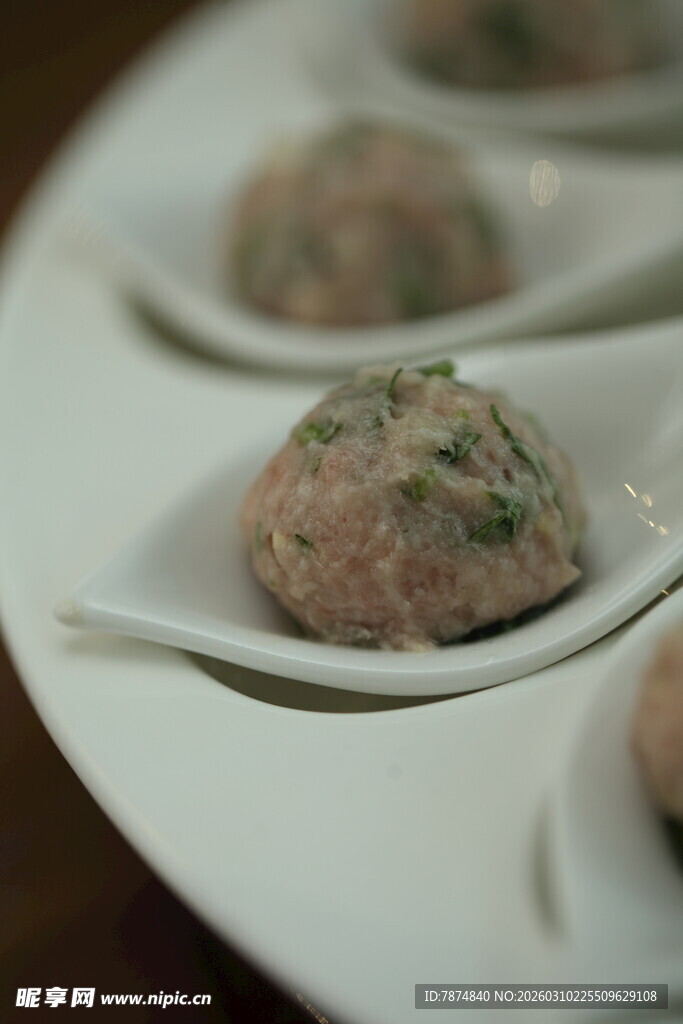 美味鲜肉丸子