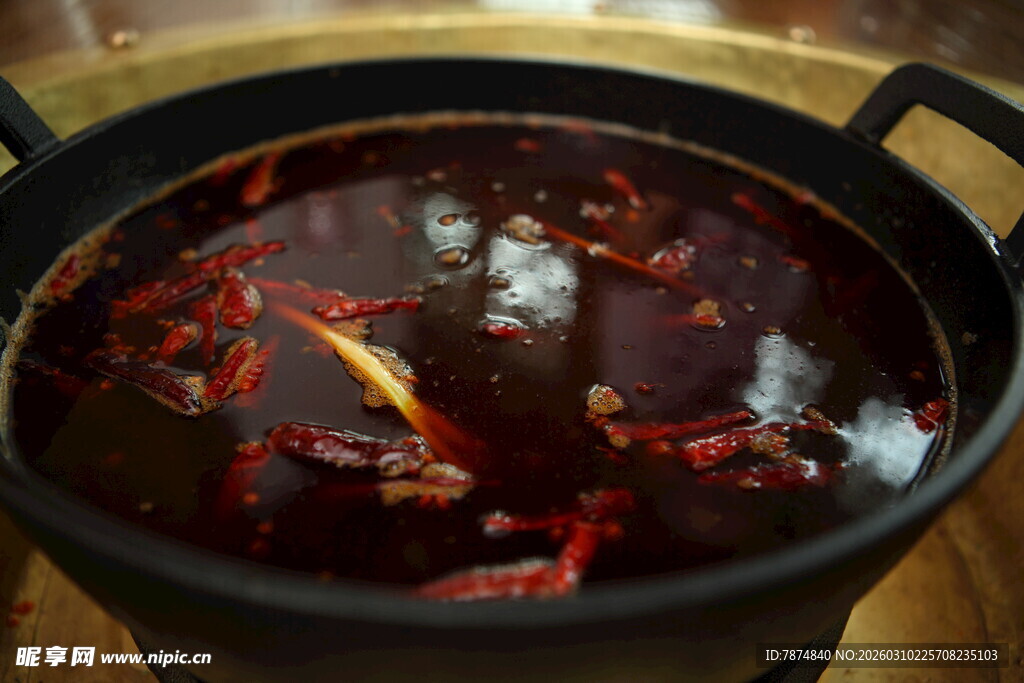 麻辣鲜香的美味小龙虾锅