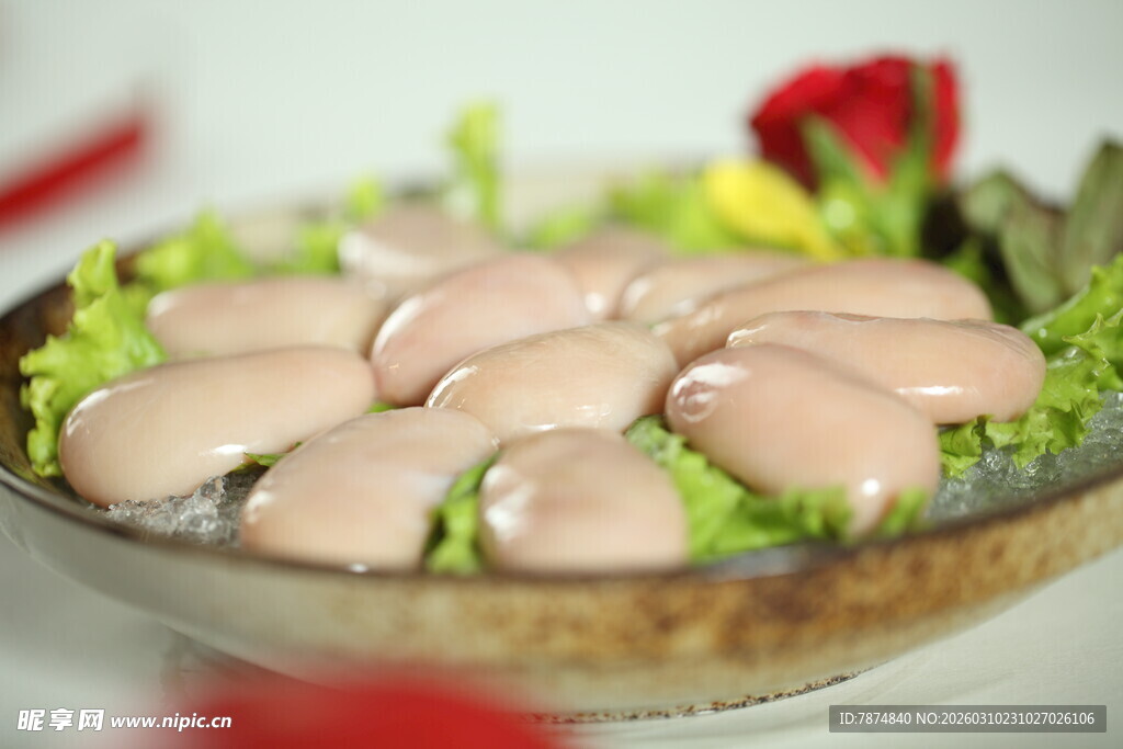 新鲜鸡腰摆盘 色泽诱人