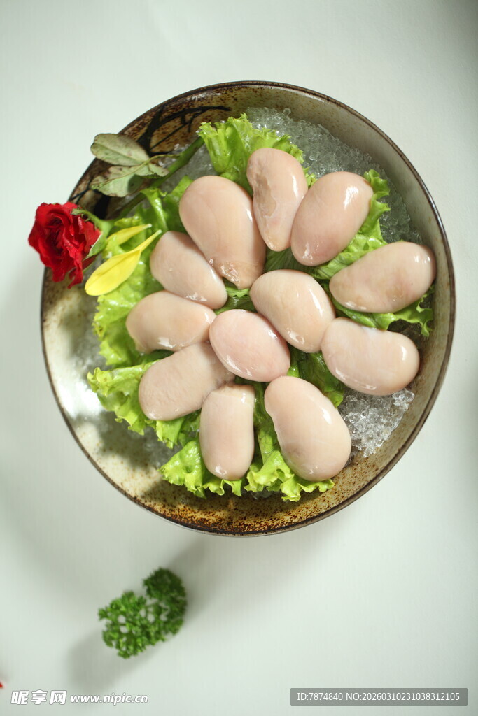 新鲜鸡心摆盘 色泽诱人