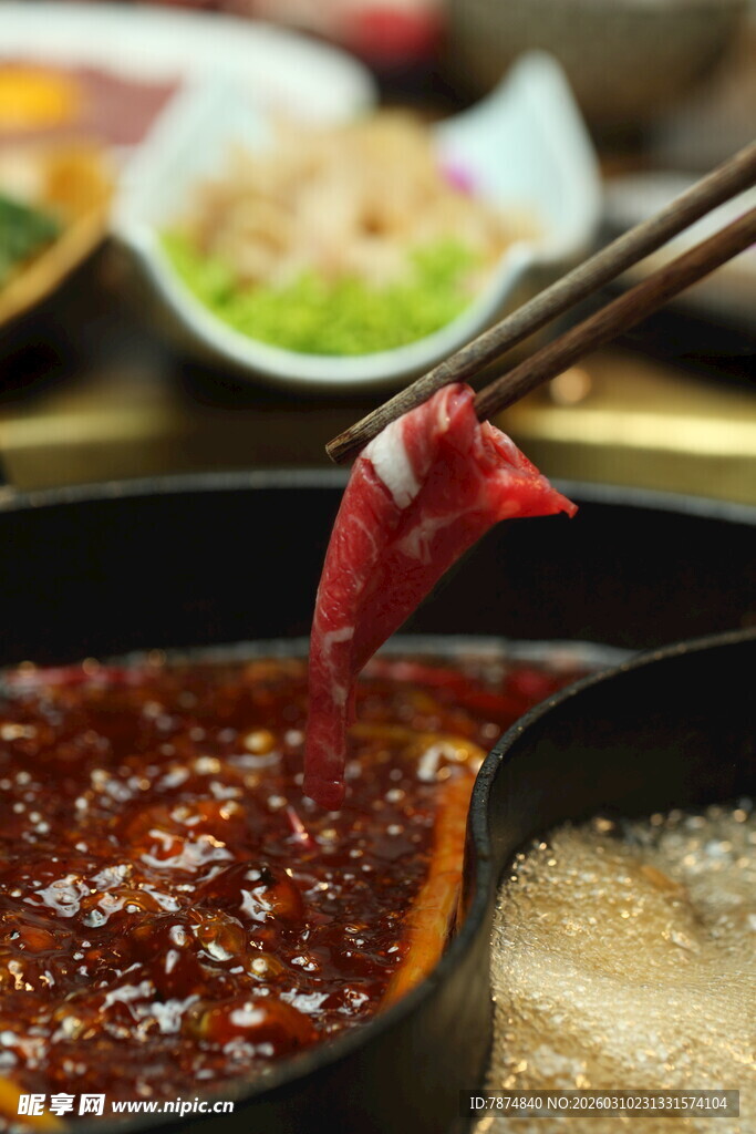 蘸料中的美味食材