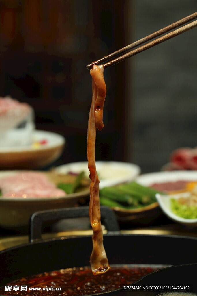 美味涮肉 筷子夹起瞬间