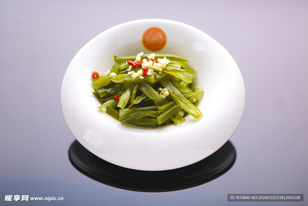精致碗装凉拌豆角