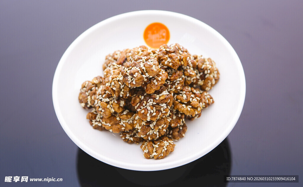 芝麻琥珀核桃仁