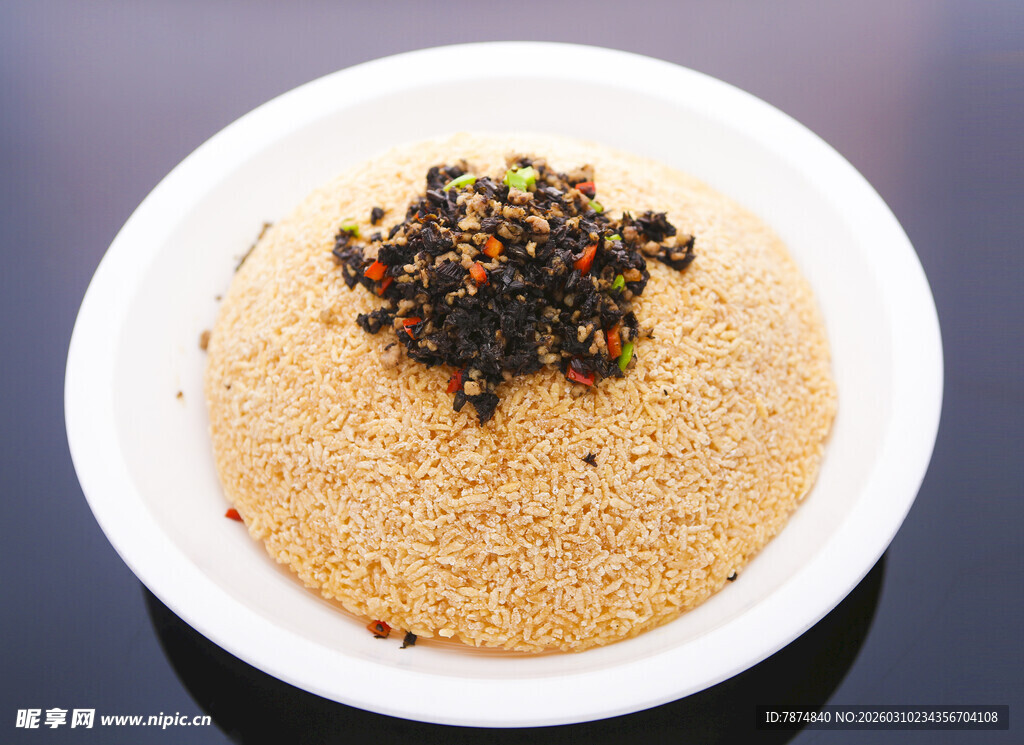 一碗撒料白芝麻粒