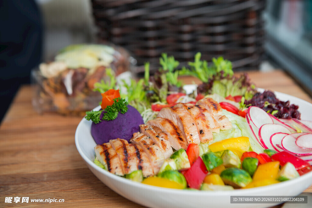 美味缤纷沙拉拼盘