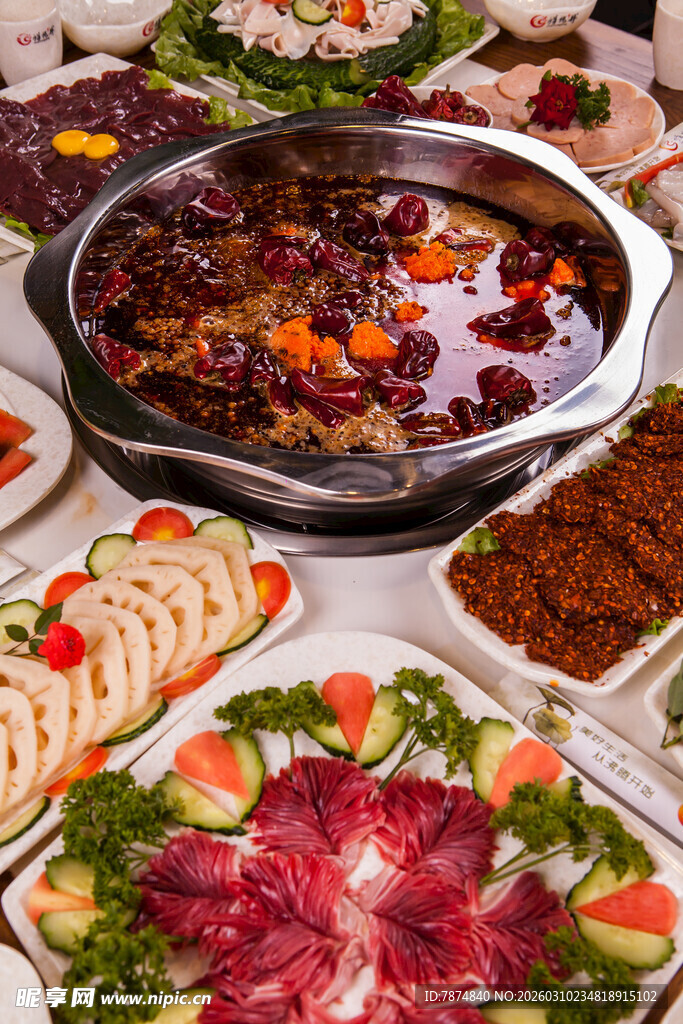 丰盛火锅美食盛宴