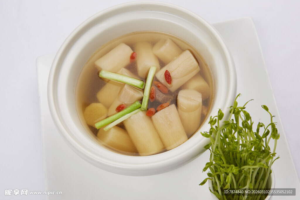 滋补山药汤 营养又美味