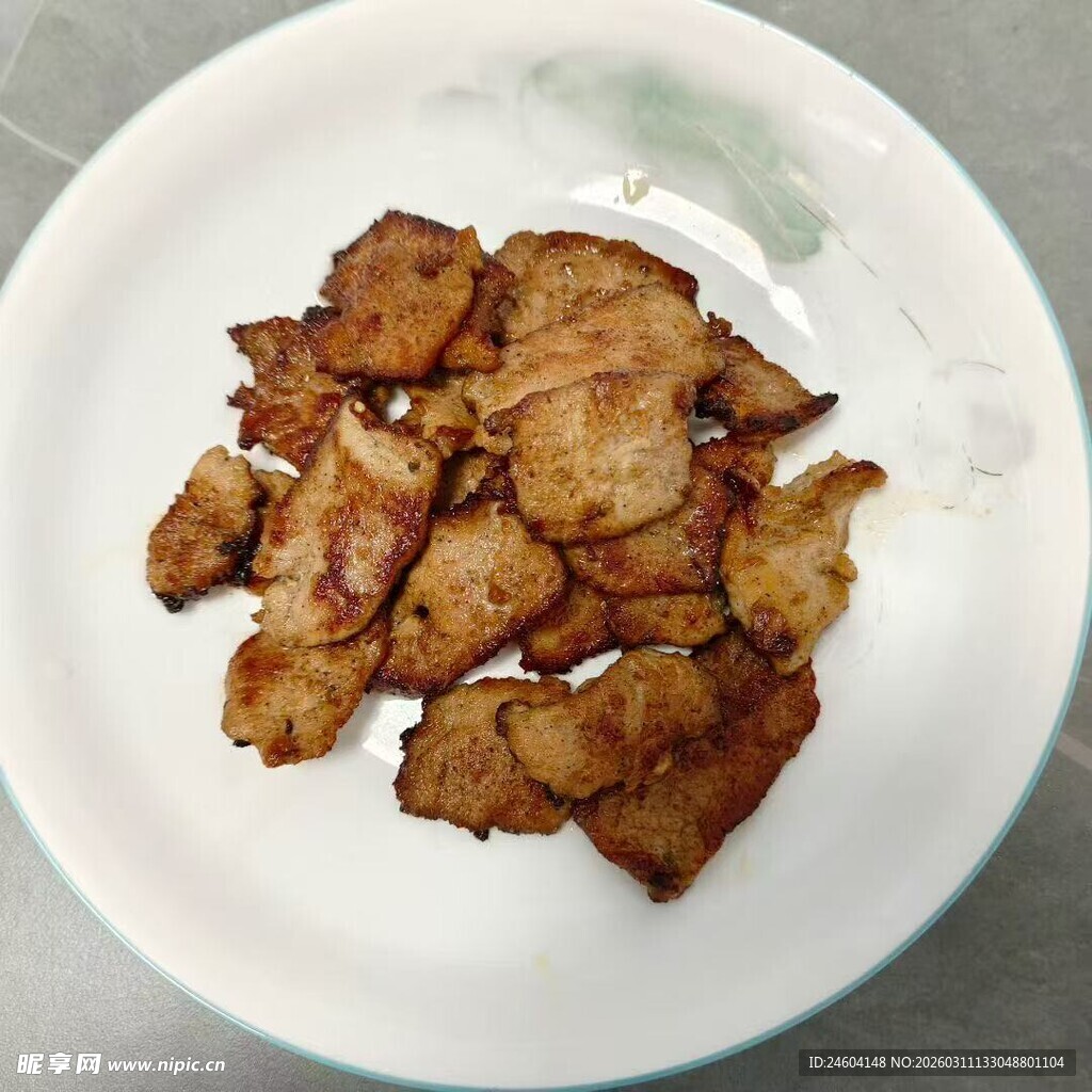 盘中美味煎肉片