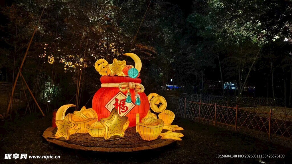 喜庆老虎造型夜间景观