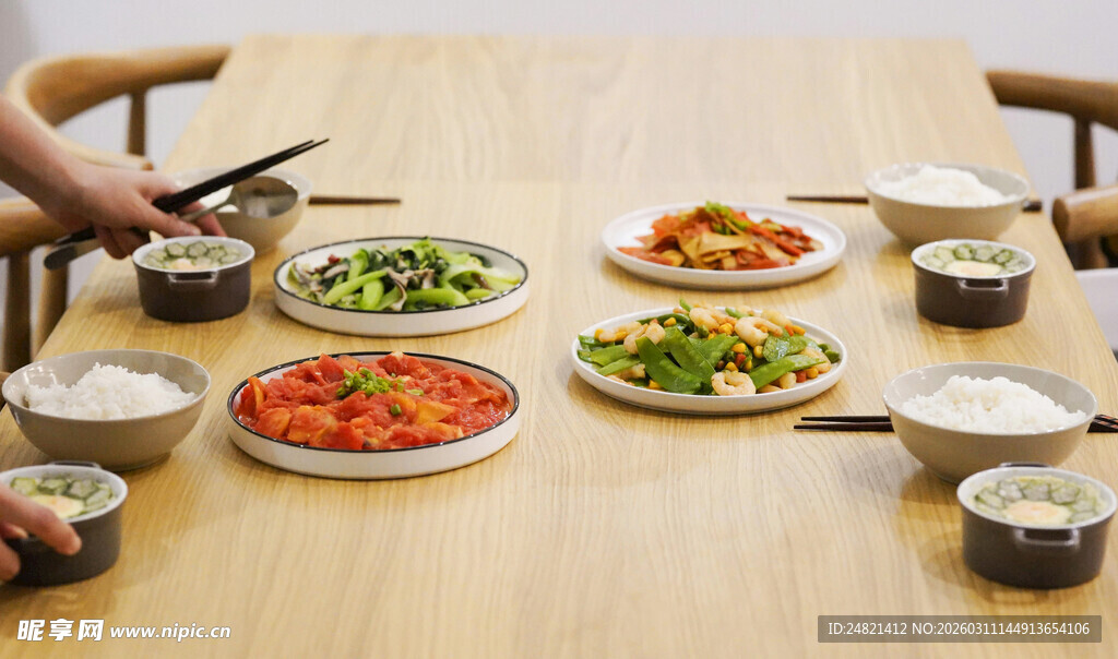 丰盛一桌家常菜