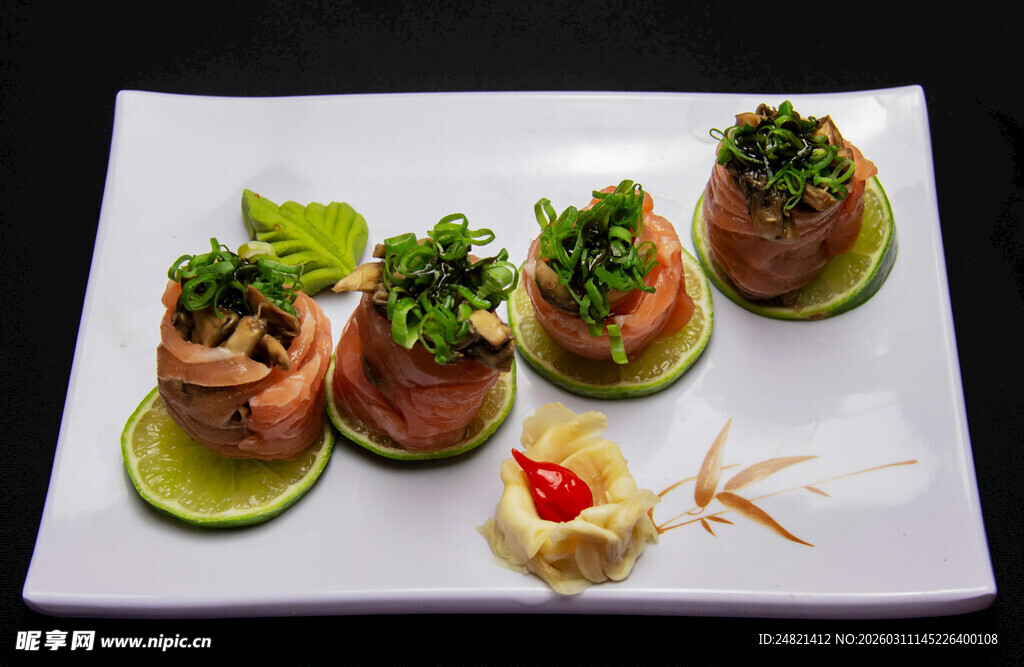 精致创意卷状美食摆盘