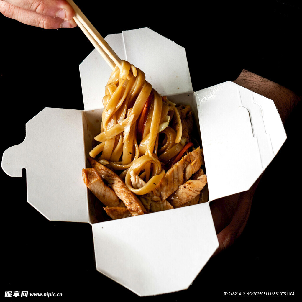 手持盒装美味中式炒面