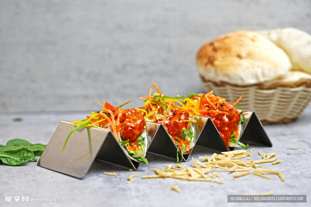 美味玉米片配多彩食材