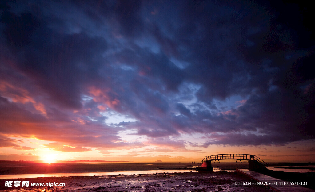 海边壮丽日落风景