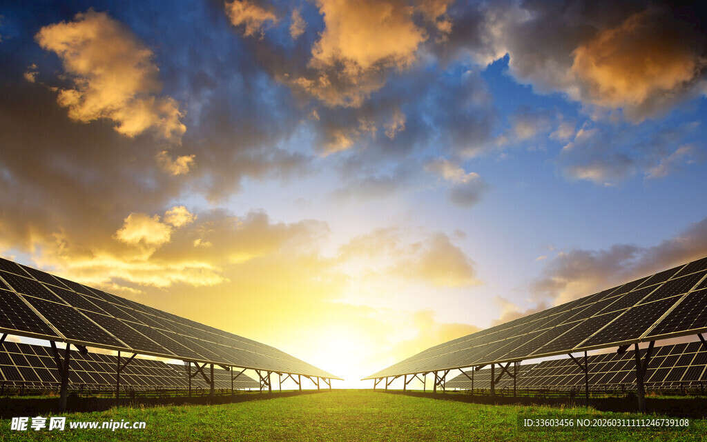 夕阳下的田野风光