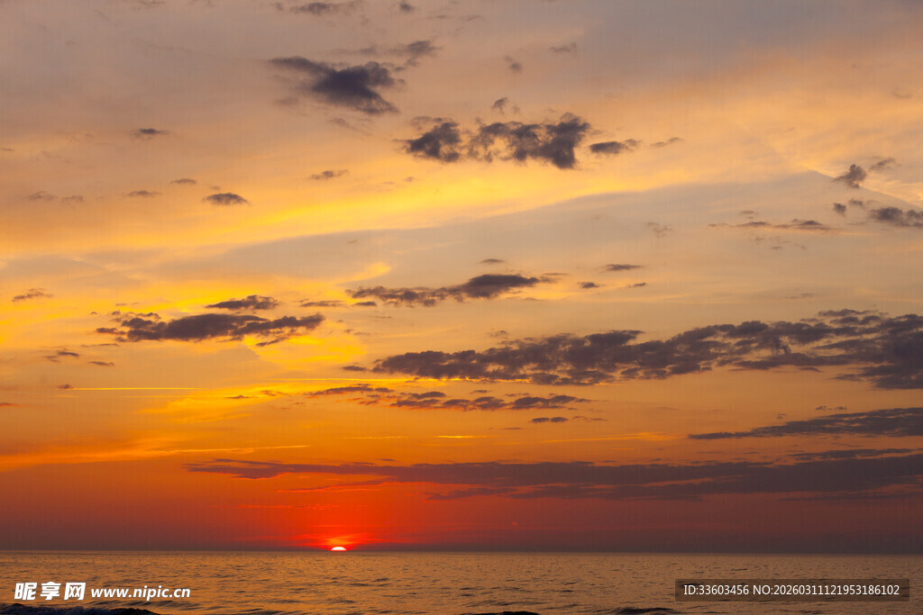 海上日落美景