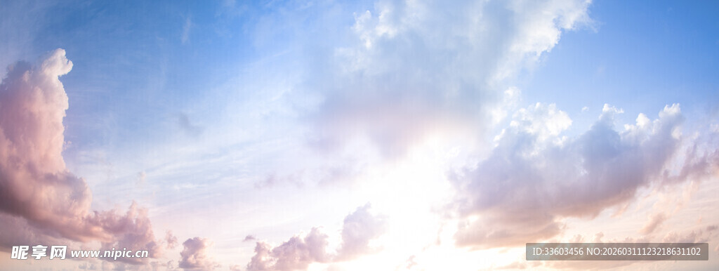 梦幻蓝天与绚丽云彩