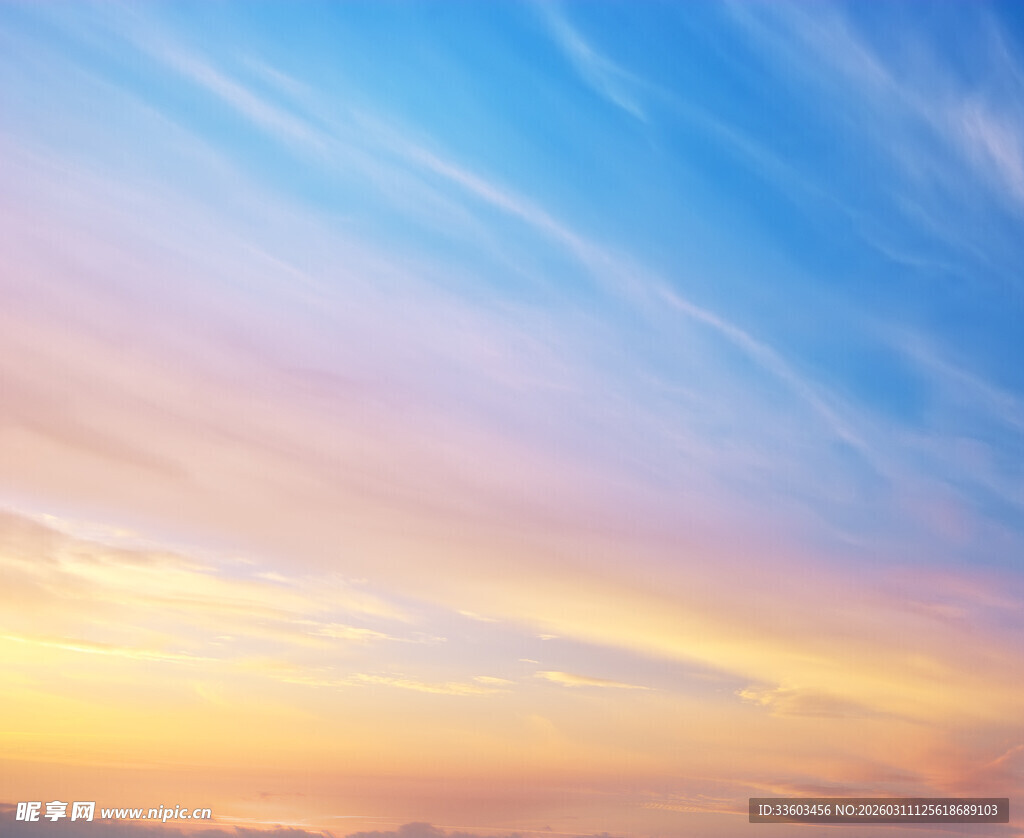 绚丽天空中的梦幻云彩