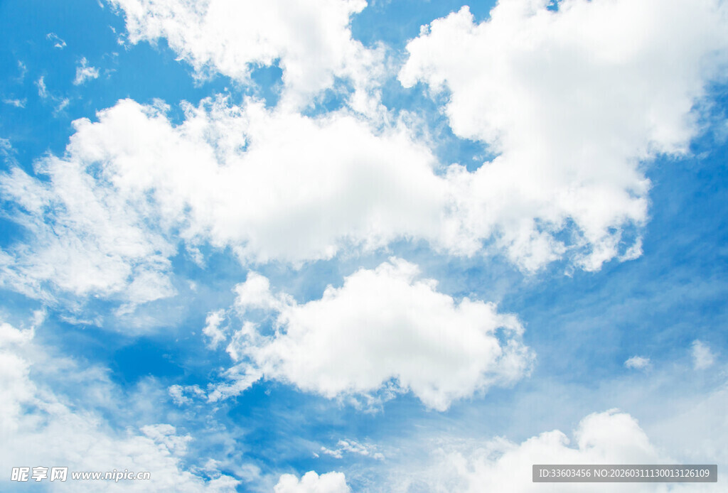 蓝天白云美景