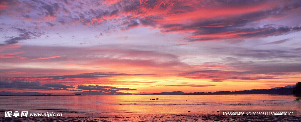 海边绚丽日落美景