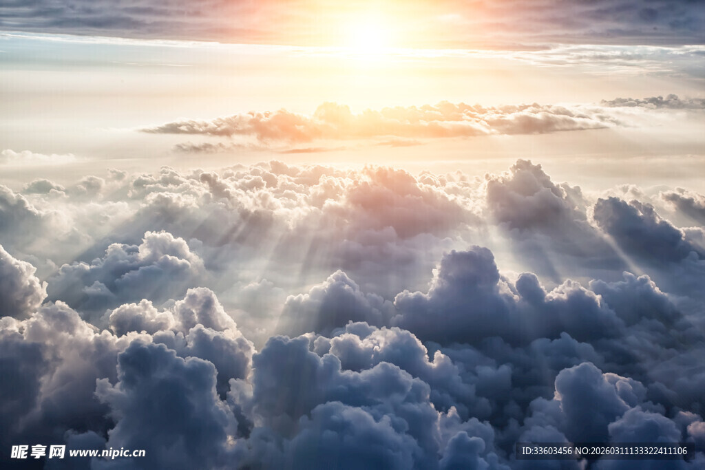 云海之上的壮丽日出