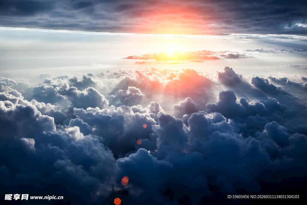 云海之上的壮丽日出