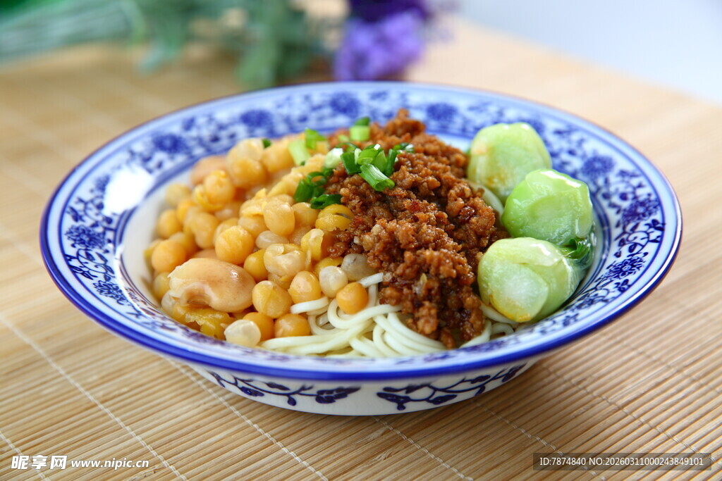 美味豆香肉酱拌面