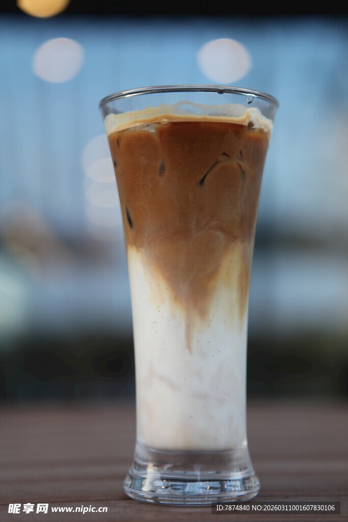 分层咖啡饮品特写