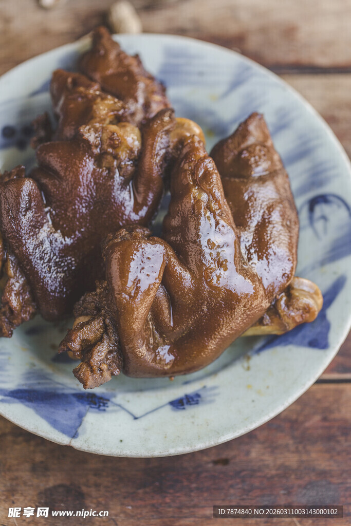美味卤味猪蹄