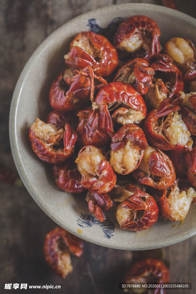 碗中美味小龙虾