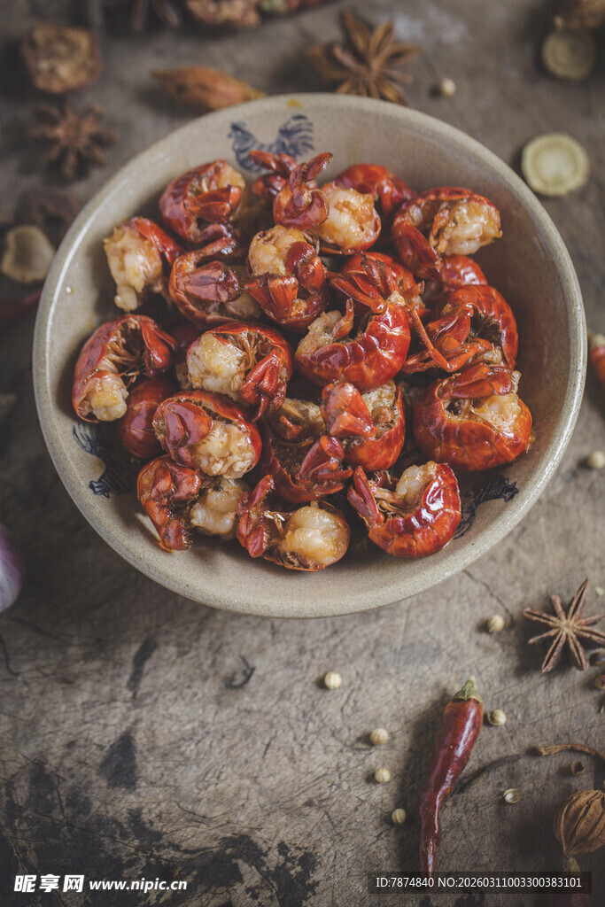 美味香辣卤味鹌鹑蛋