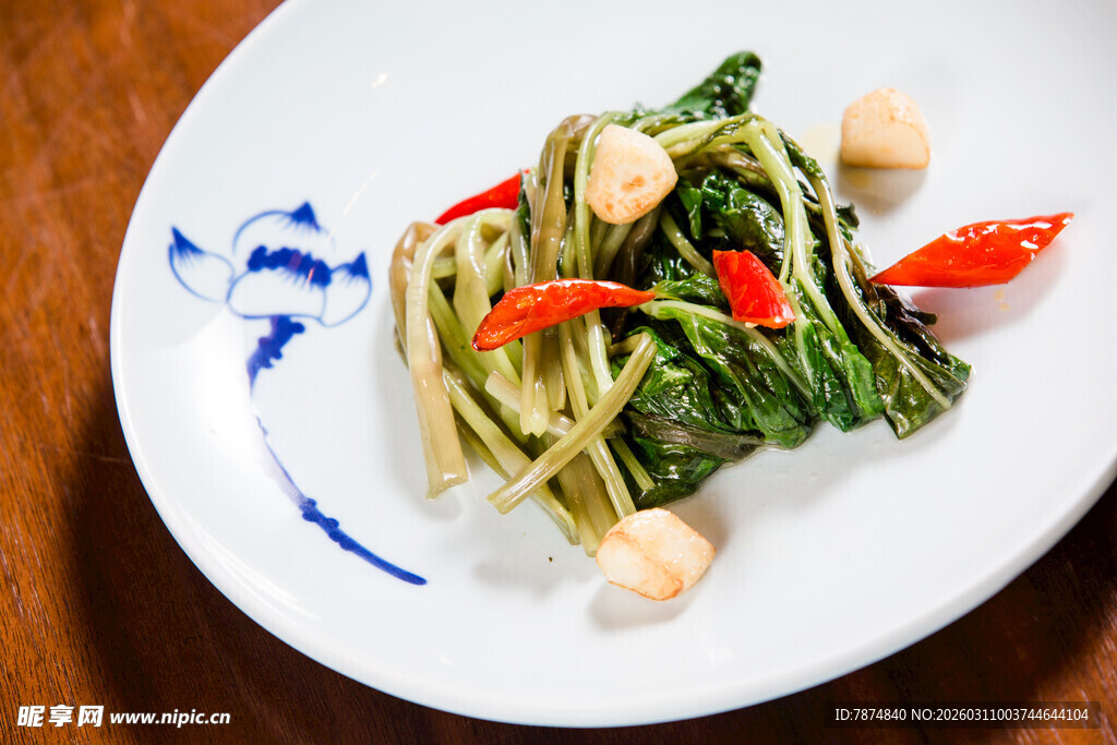 清炒时蔬配鲜贝