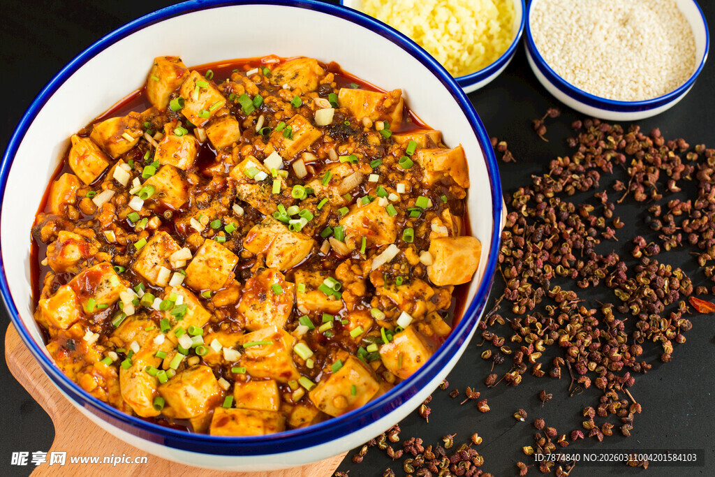 美味香煎豆腐料理