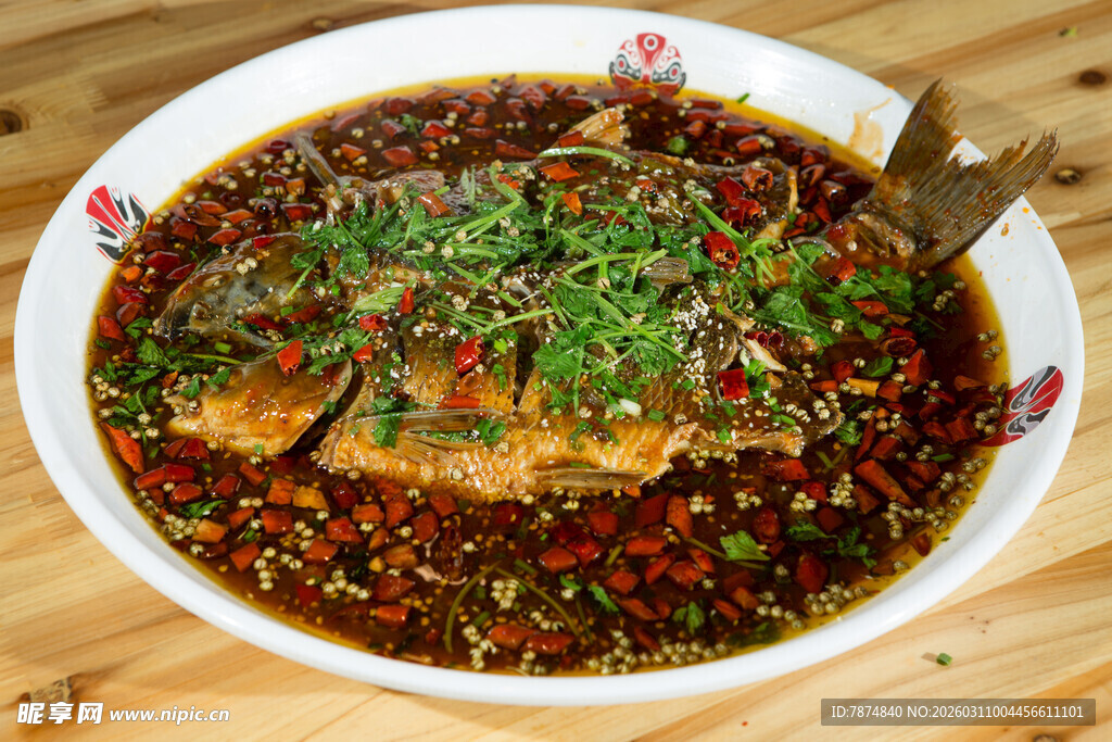 香辣可口的红烧鱼