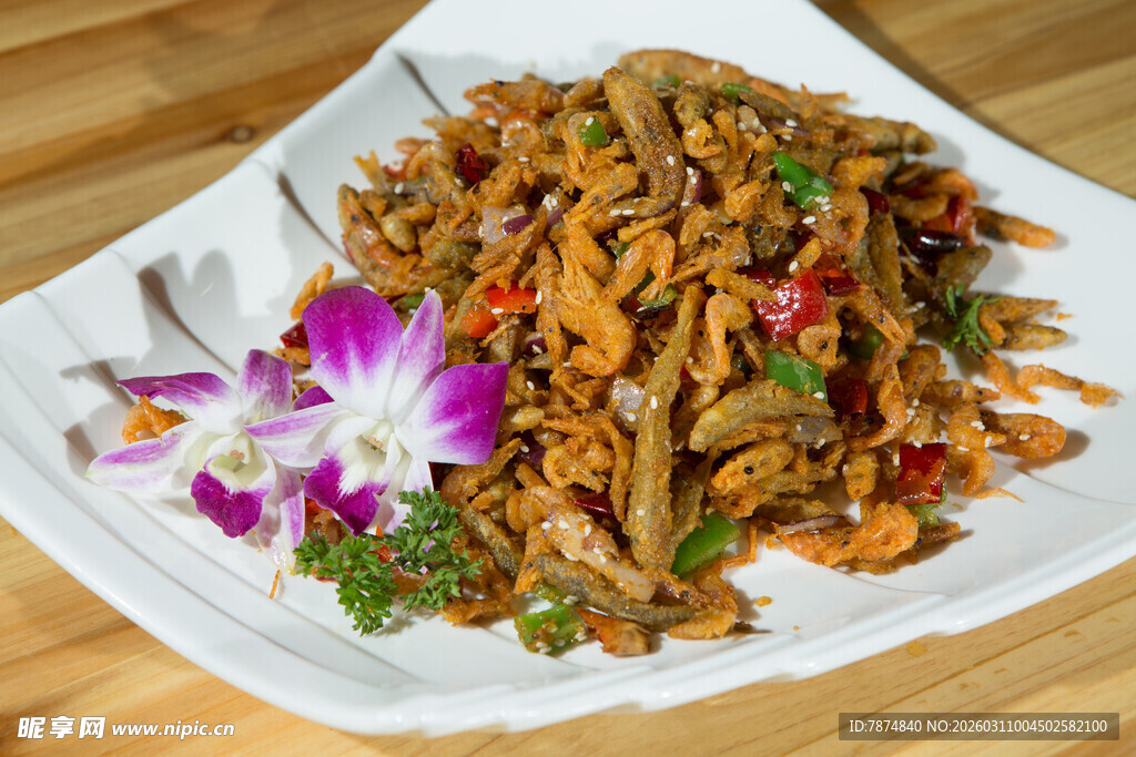 香辣肉丝摆盘精致