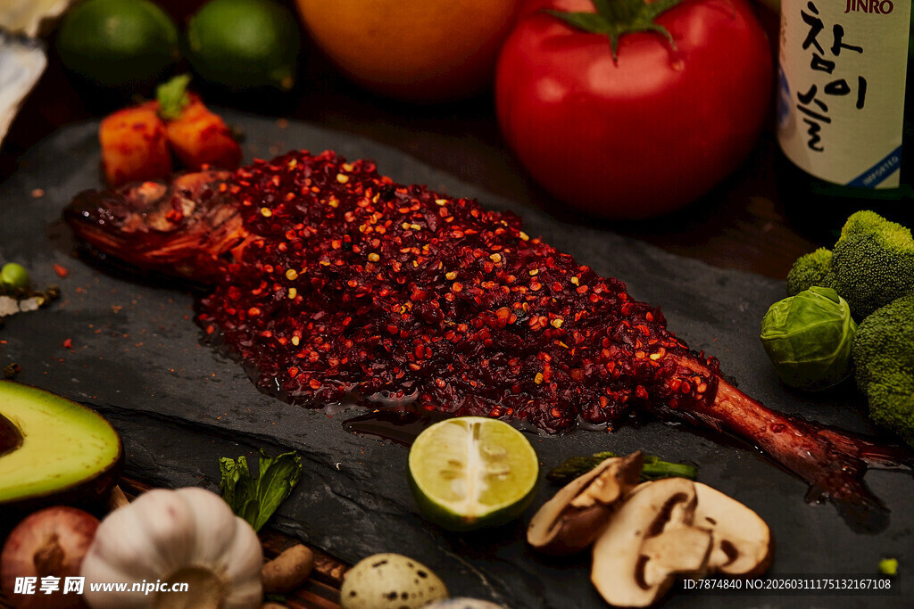 香辣烤鱼配多彩食材