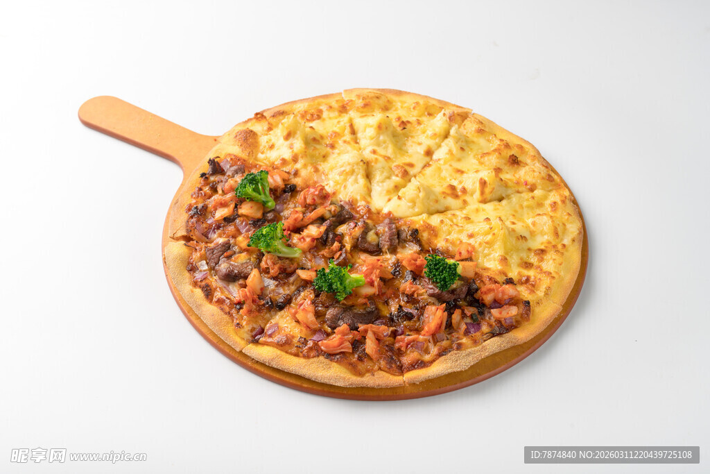 美味蘑菇培根披萨