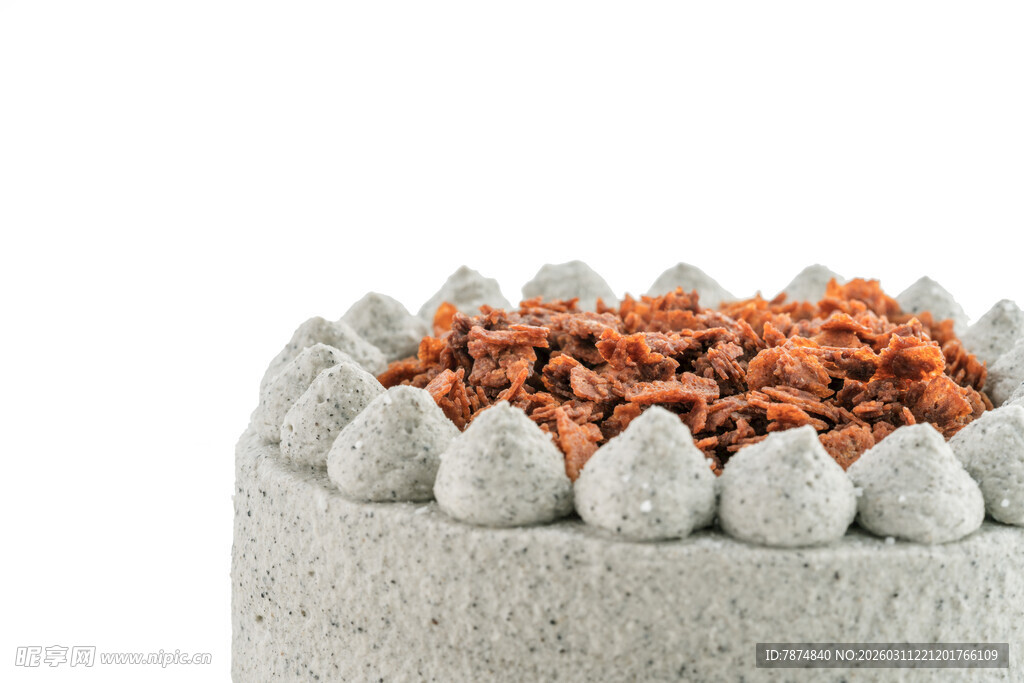 灰色蛋糕配橙色碎屑装饰