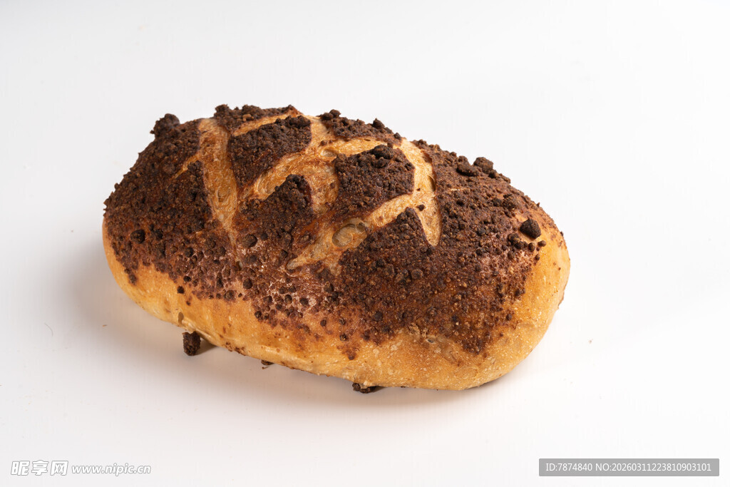 巧克力装饰的美味面包