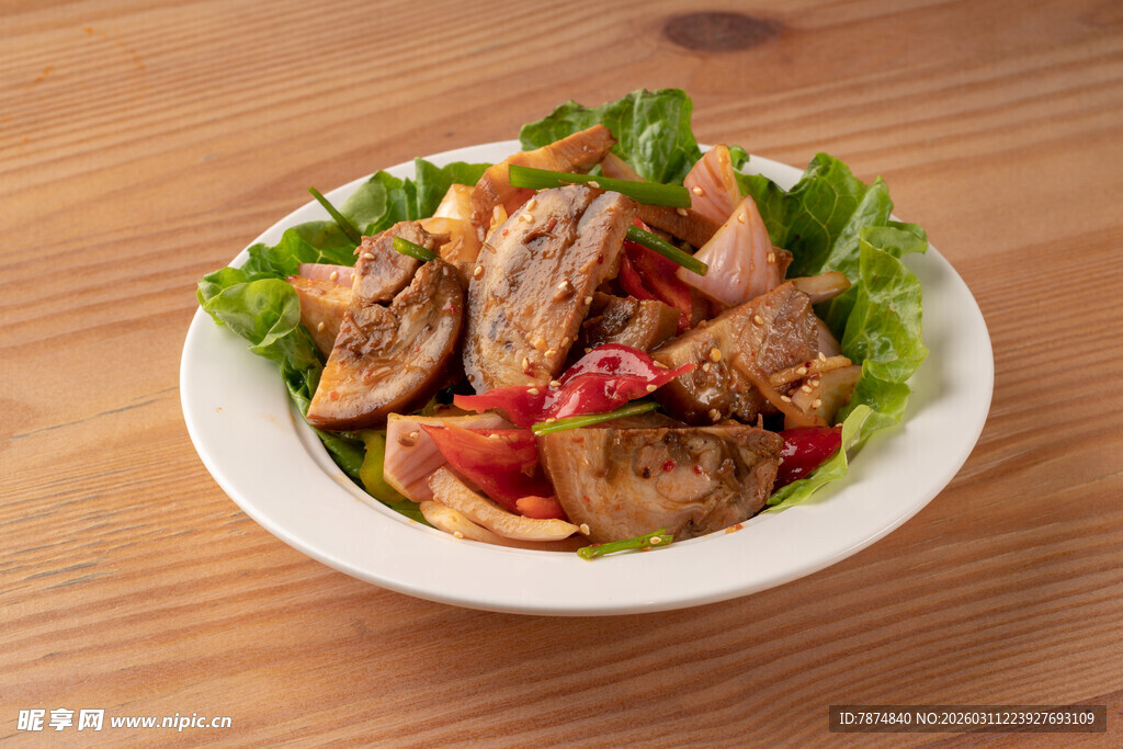 美味鸡肉蔬菜沙拉