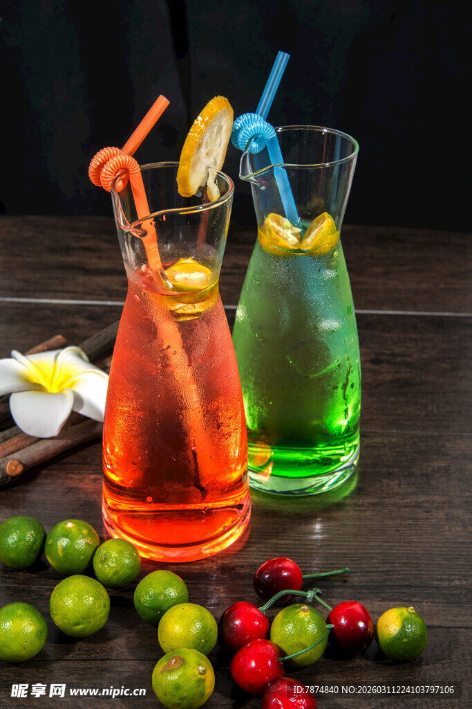 多彩夏日特调饮品