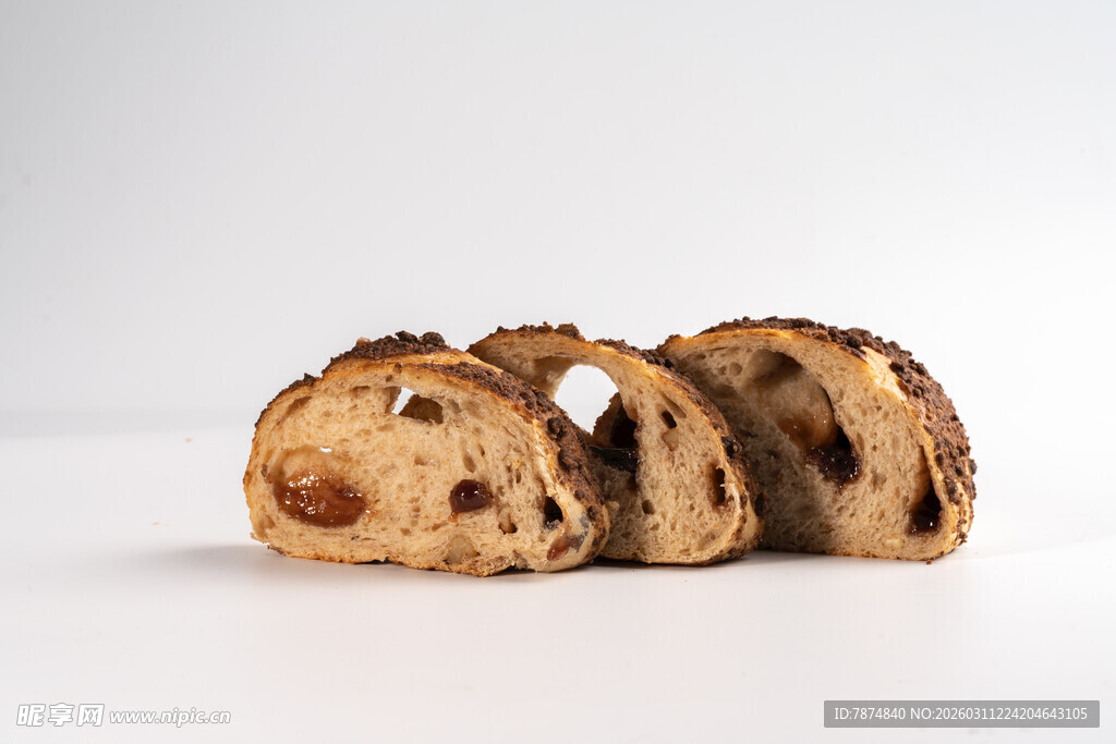 切片核桃面包展示