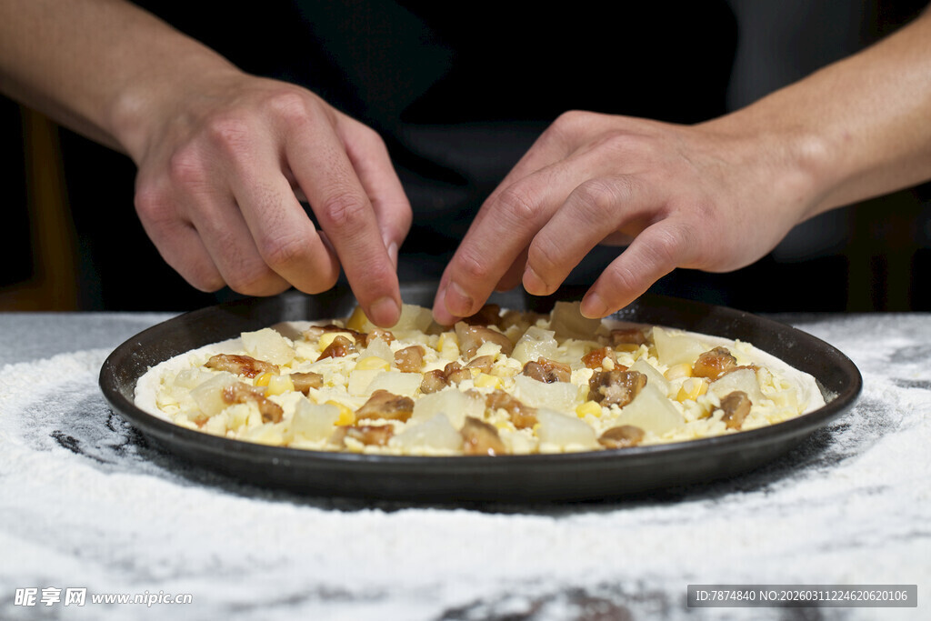 手工制作美味披萨时刻