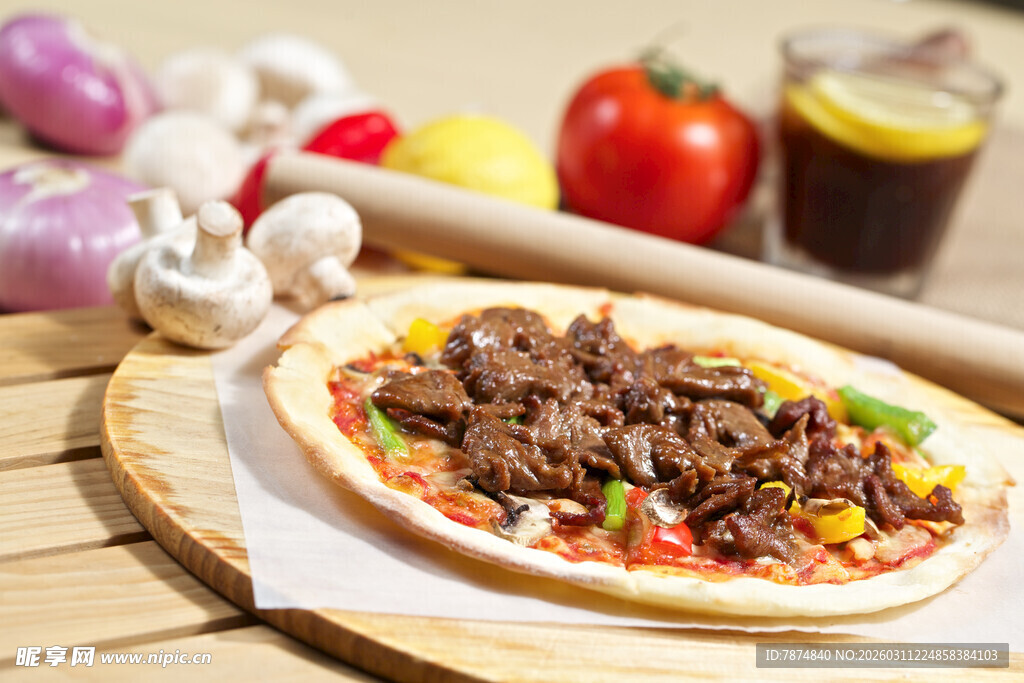 美味牛肉披萨 诱人食材相伴