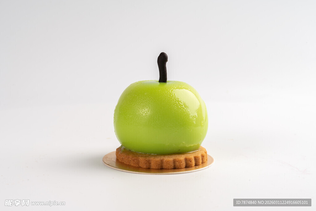 青苹果造型的甜品