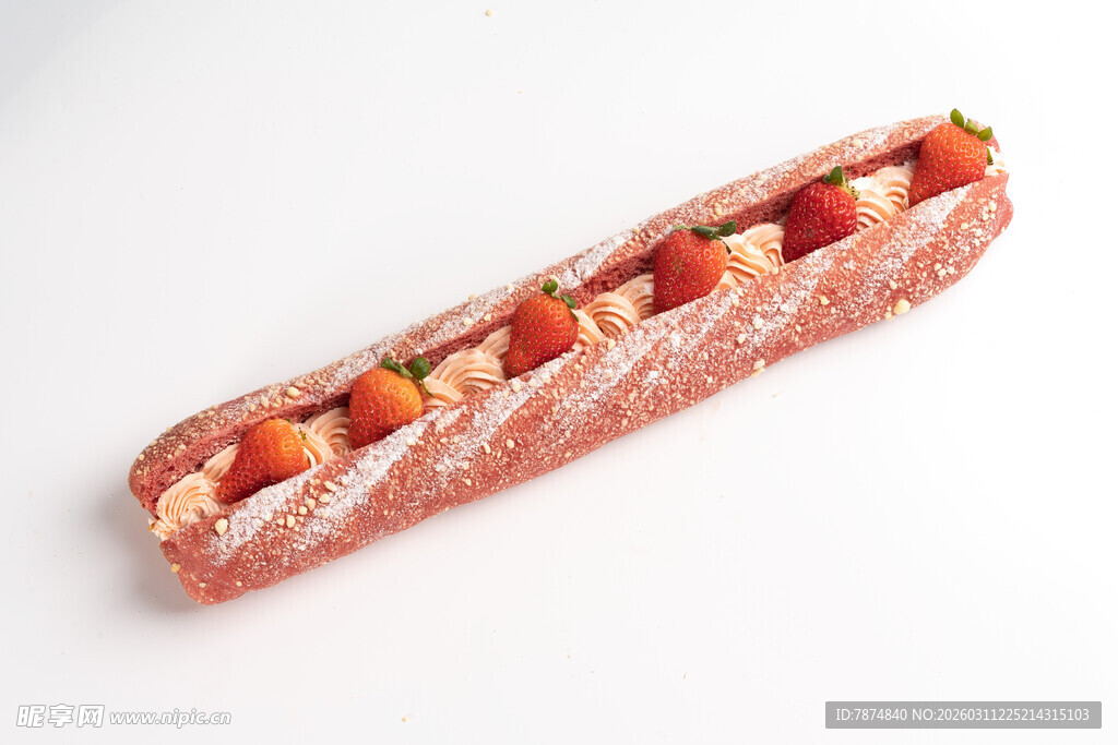 草莓夹心面包卷