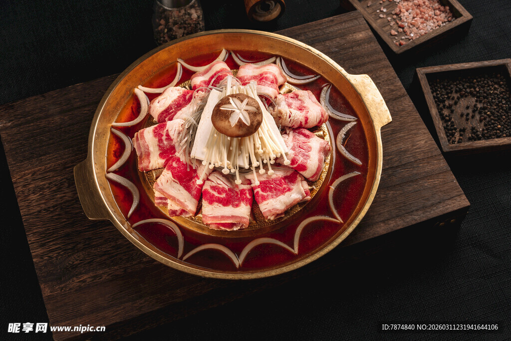 碗中萌犬 精致装饰美食