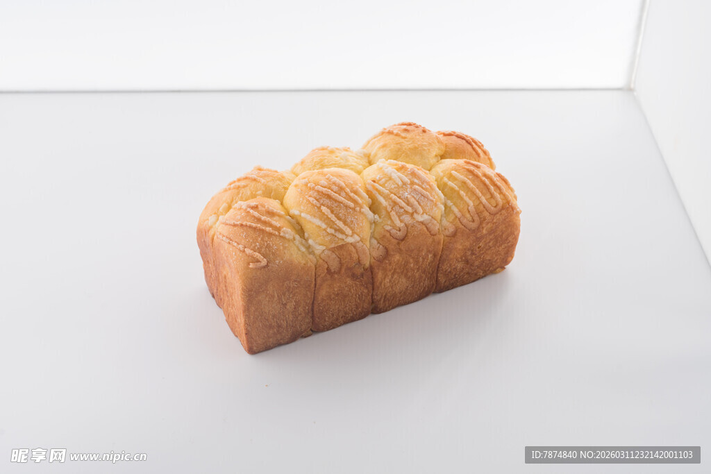 美味长形面包展示